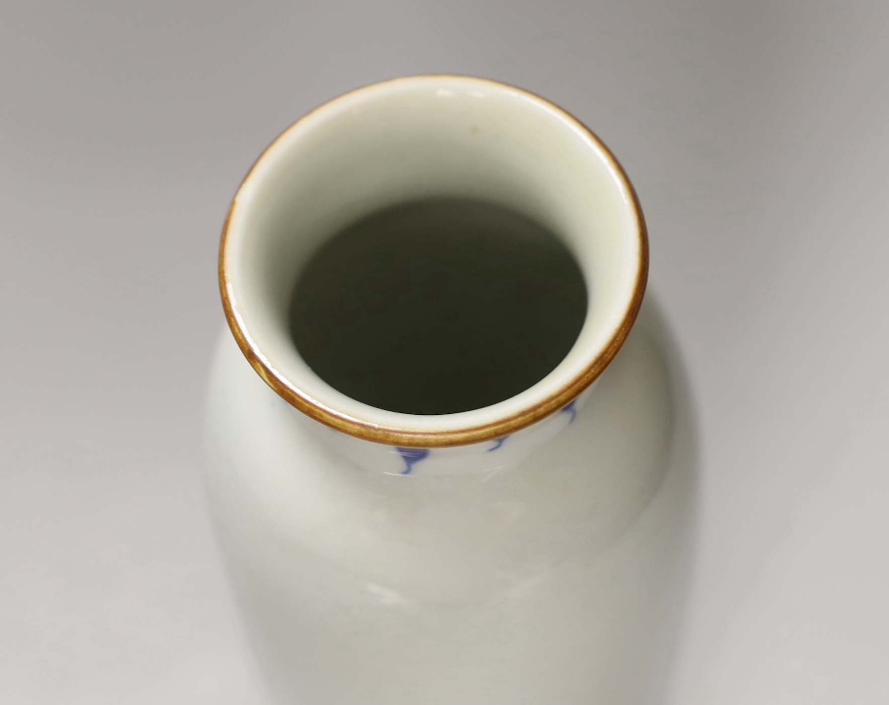 A Chinese blue and white sleeve vase, 33cm